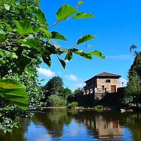 Gran Balneario De Lierganes מלון